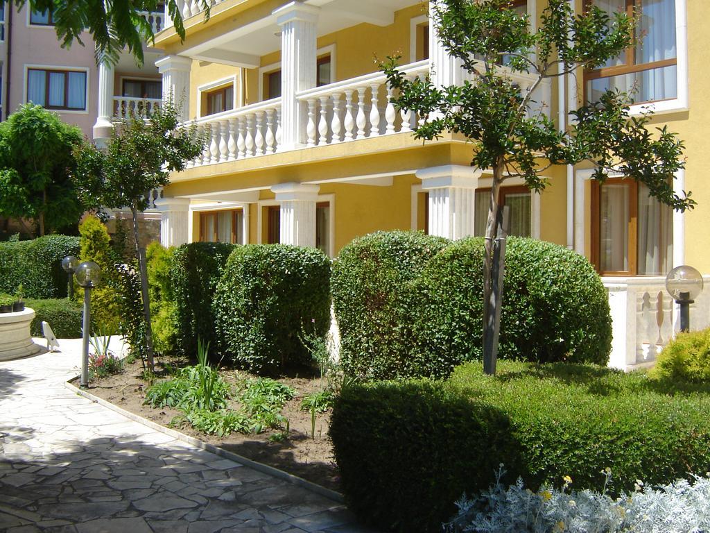 Byala Palace Apartments Exteriör bild
